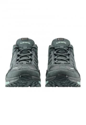 Походные ботинки