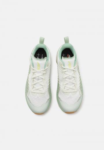 Беговые кроссовки