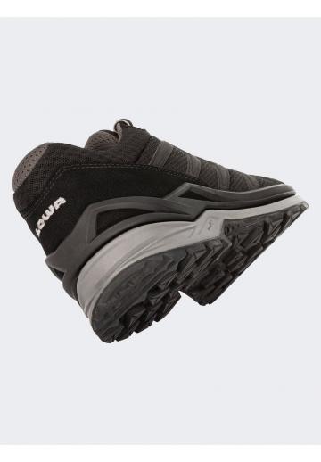 Тренировочные кроссовки