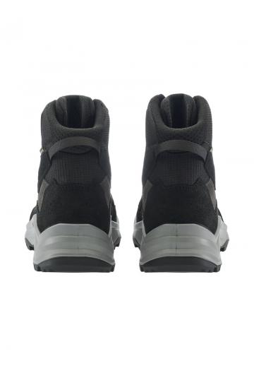 Походные ботинки