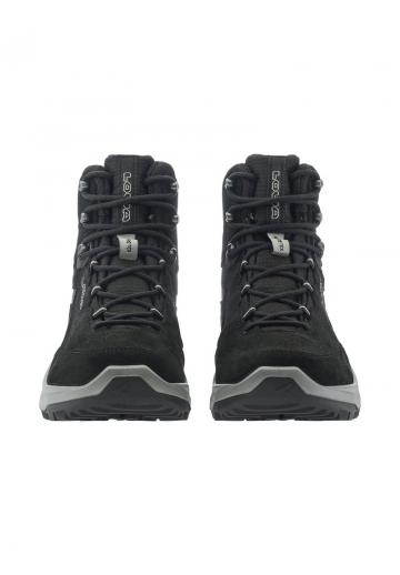 Походные ботинки