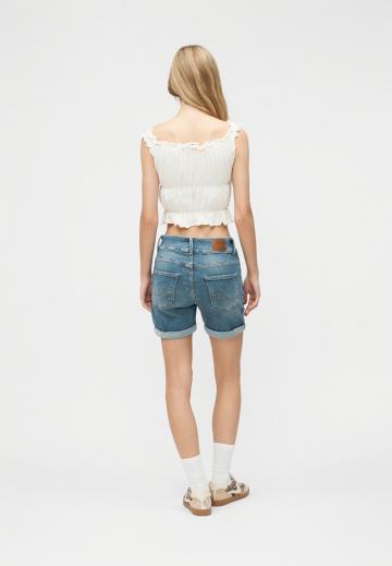 Джинсовые шорты