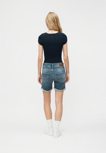 Джинсовые шорты