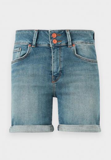 Джинсовые шорты