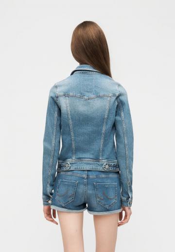 Джинсовая куртка