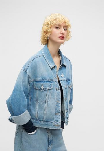Джинсовая куртка