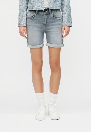 Джинсовые шорты