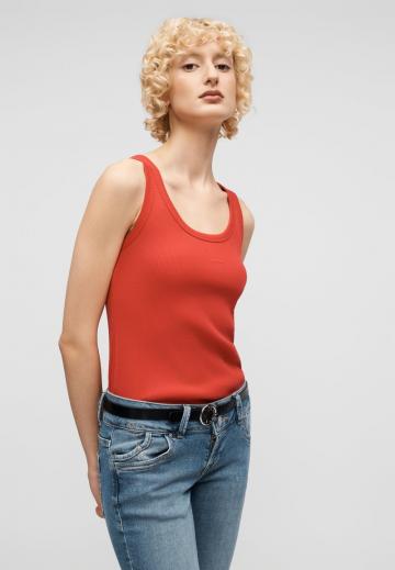 Узкие джинсы