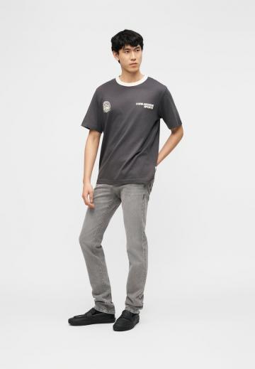 Прямые джинсы