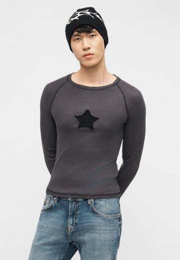 Узкие джинсы