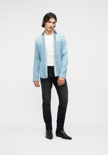 Прямые джинсы