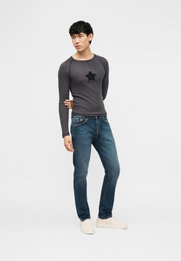 Узкие джинсы