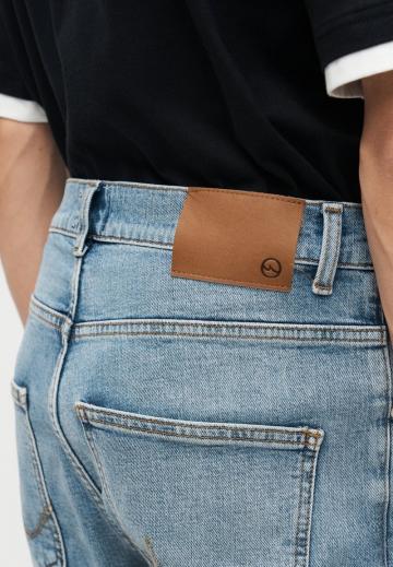 Прямые джинсы