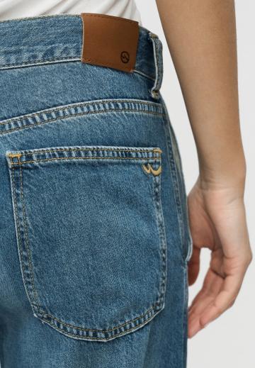 Свободные джинсы