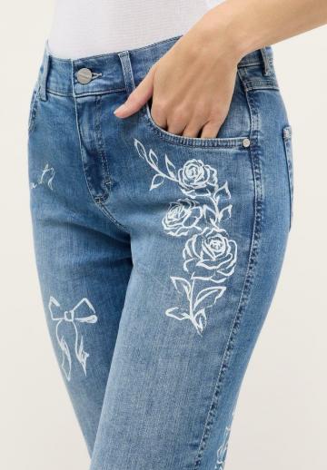 Короткие джинсы