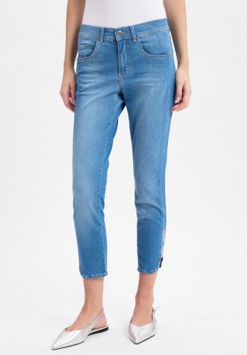 Короткие джинсы