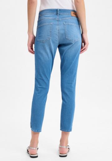 Короткие джинсы