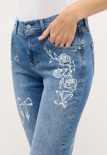 Короткие джинсы