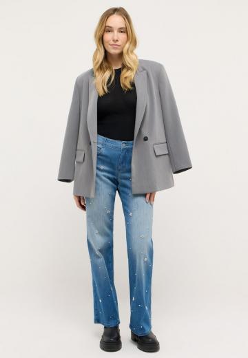 Прямые джинсы