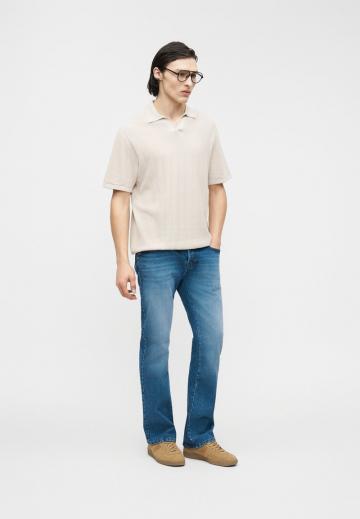 Прямые джинсы