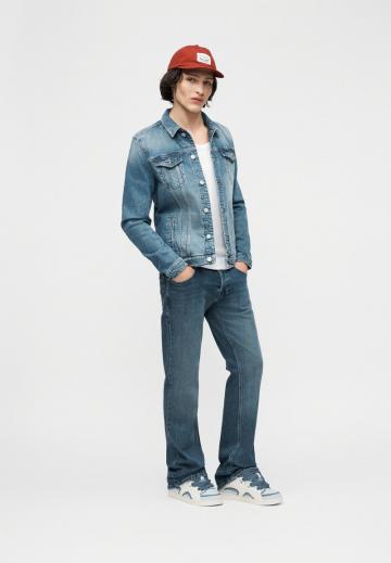 Джинсовая куртка
