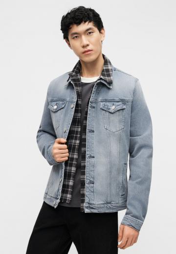 Джинсовая куртка
