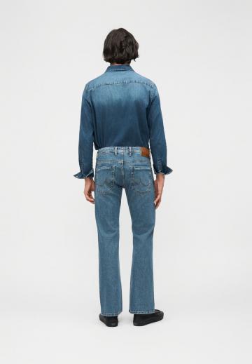 Прямые джинсы