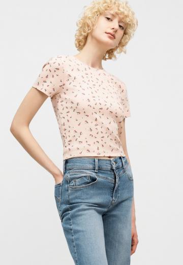 Клешеные джинсы