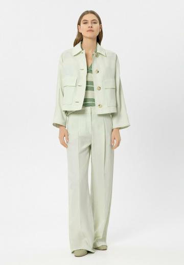 Блейзер с накладными карманами