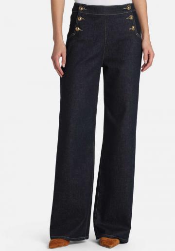 Клешеные джинсы