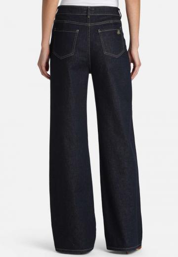 Клешеные джинсы