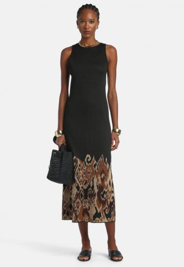 Вязаное платье