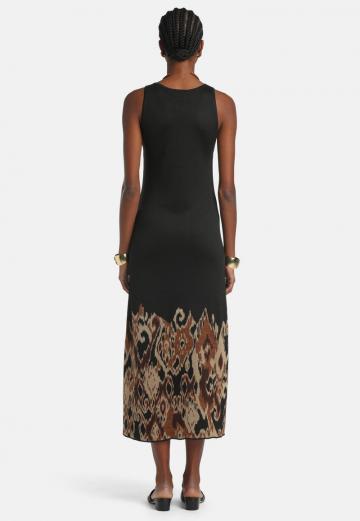 Вязаное платье