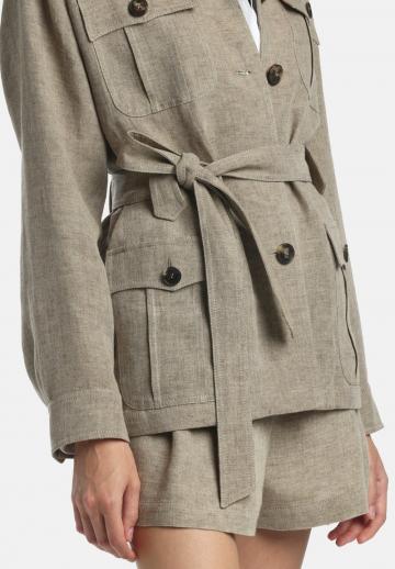 Короткое пальто