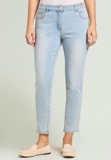 Короткие джинсы