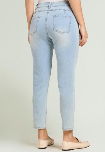 Короткие джинсы