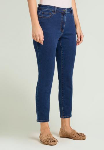 Короткие джинсы