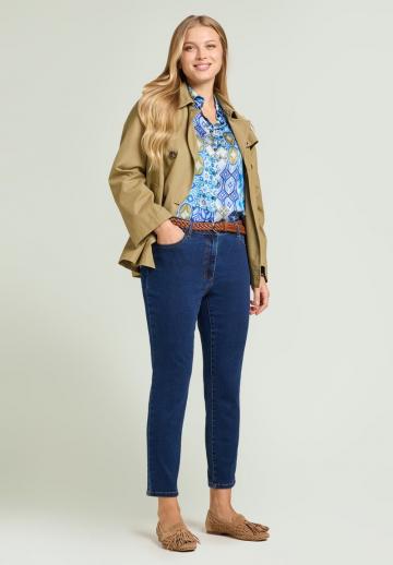 Короткие джинсы