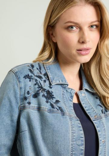 Короткое пальто