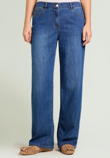 Прямые джинсы