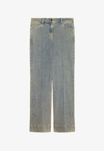 Прямые джинсы