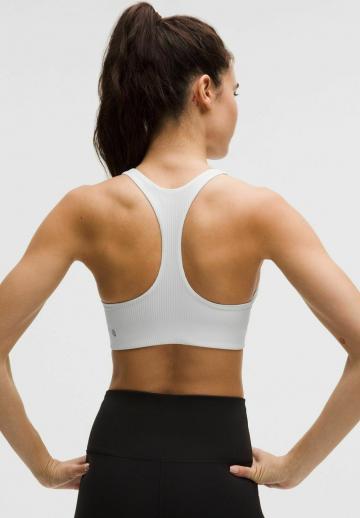 Спортивный бюстгальтер