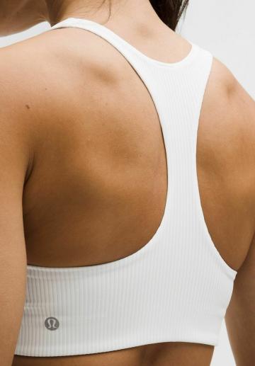 Спортивный бюстгальтер