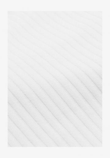 Спортивный бюстгальтер