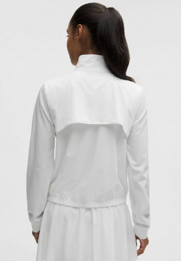 Спортивная куртка