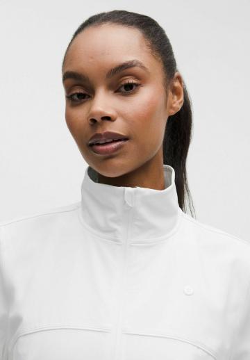 Спортивная куртка