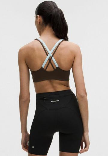 Спортивный бюстгальтер