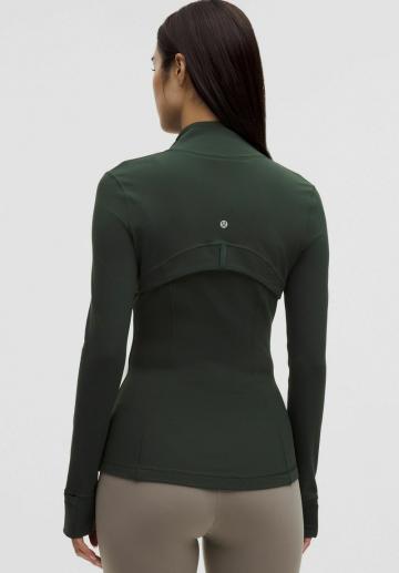 Спортивная куртка