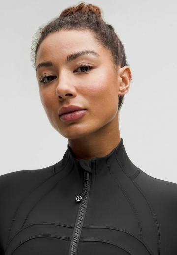 Спортивная куртка