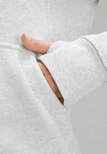 Спортивная толстовка